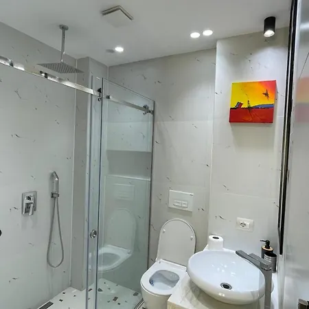 Likehome Center 1 Apartamento Tirana